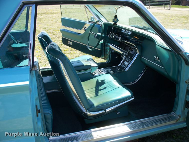 image for item FW9040 1965 Ford Thunderbird