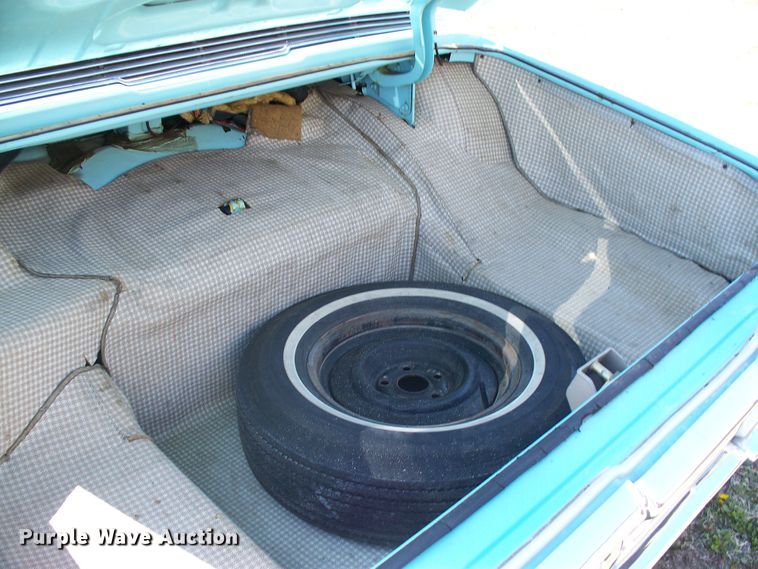 image for item FW9040 1965 Ford Thunderbird