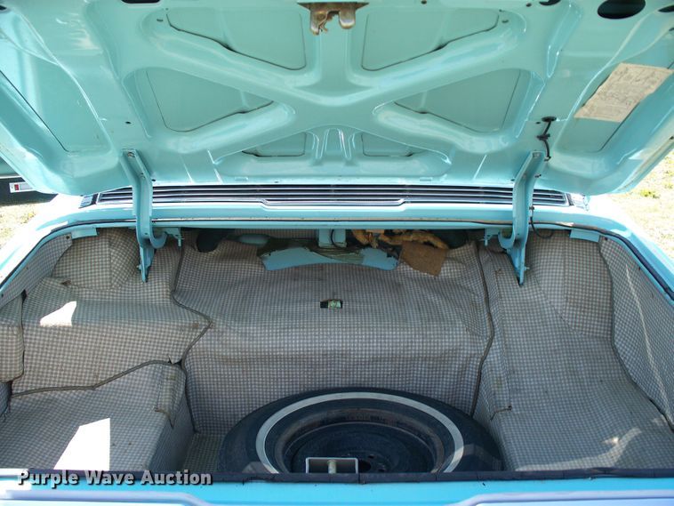 image for item FW9040 1965 Ford Thunderbird