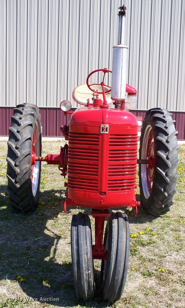 image for item FW9041 1948 Farmall C  tractor