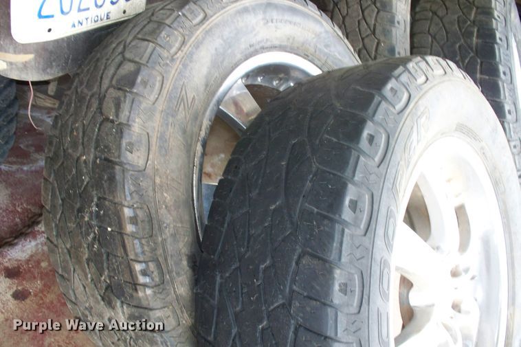 image for item FW9049 Tires and wheels