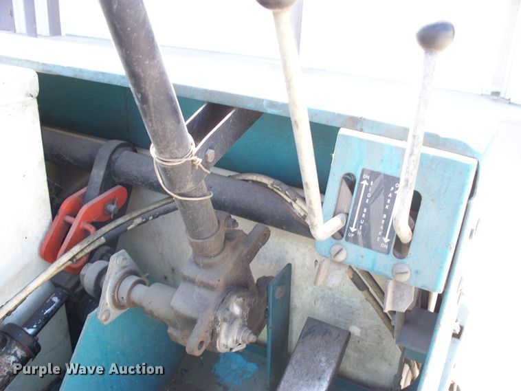 image for item GQ9534 Tennant 220  sweeper