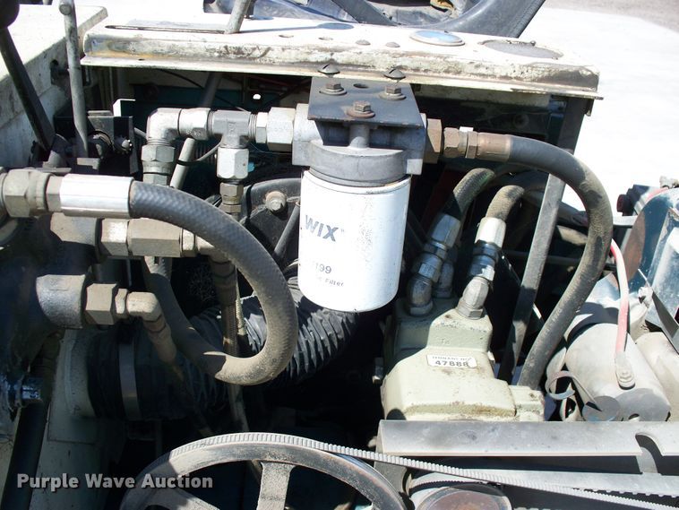 image for item GQ9534 Tennant 220  sweeper