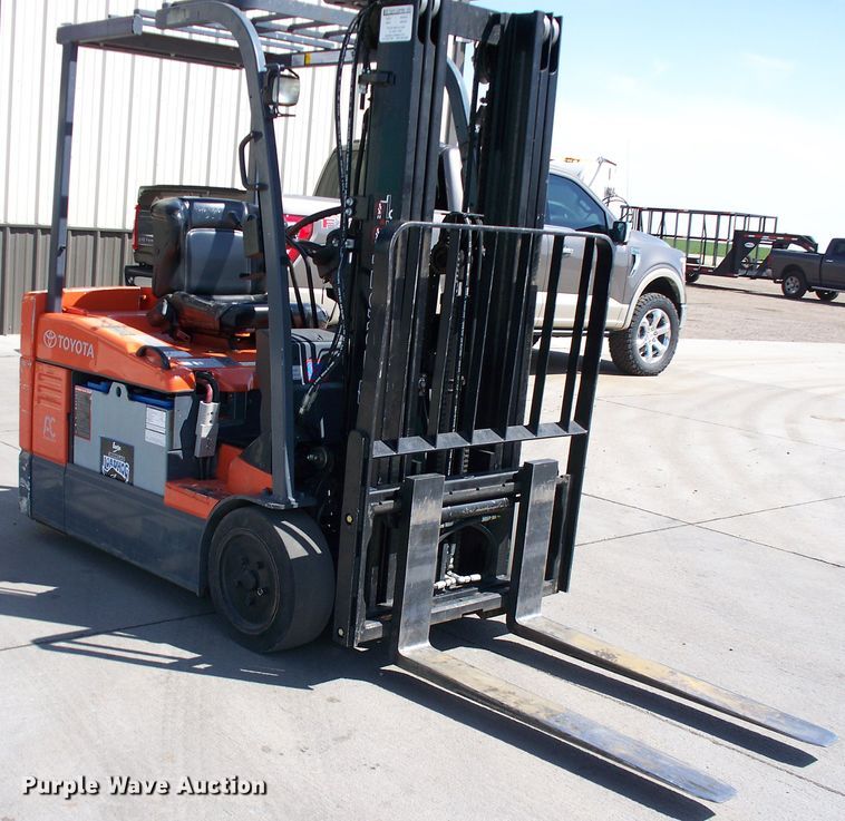 image for item GQ9553 Toyota TFBEU20  forklift