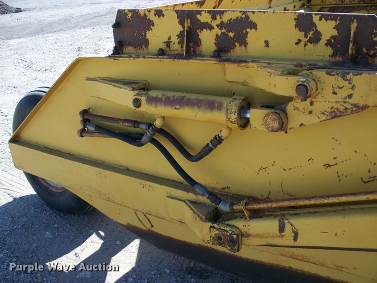 image for item GQ9555 Soil Mover 425-RF  scraper