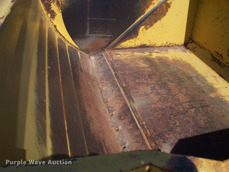 image for item GQ9555 Soil Mover 425-RF  scraper