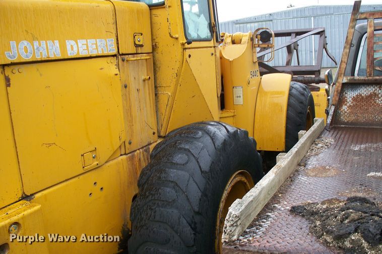 image for item GQ9596 1985 John Deere 544C  wheel loader