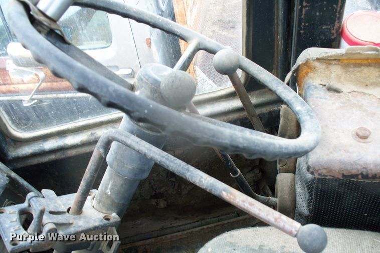 image for item GQ9596 1985 John Deere 544C  wheel loader