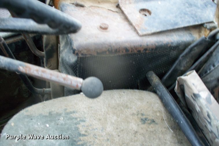 image for item GQ9596 1985 John Deere 544C  wheel loader