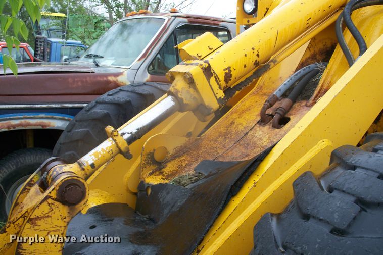 image for item GQ9596 1985 John Deere 544C  wheel loader