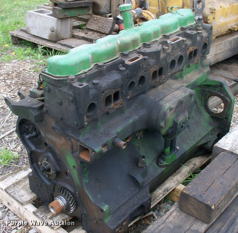 image for item GQ9601 John Deere 466 six cylinder diesel engine core