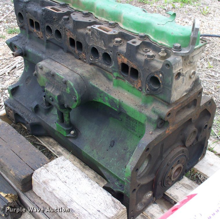 image for item GQ9601 John Deere 466 six cylinder diesel engine core