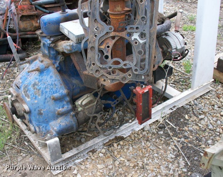 image for item GQ9602 Ford 300 six cylinder gas engine core