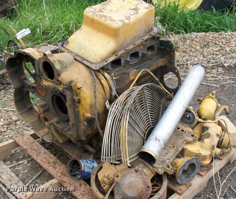 image for item GQ9604 Detroit Diesel 353 six cylinder diesel engine core