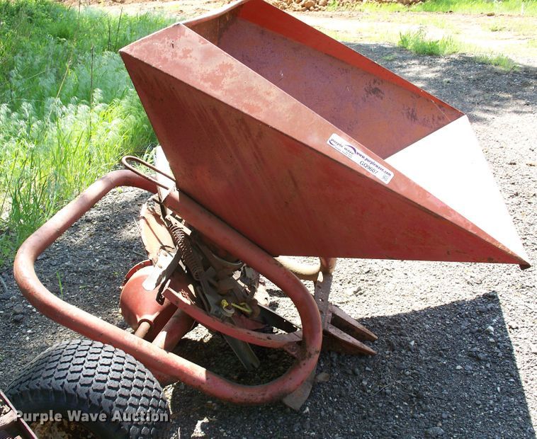 image for item GQ9607 Spreader