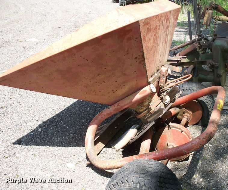 image for item GQ9607 Spreader