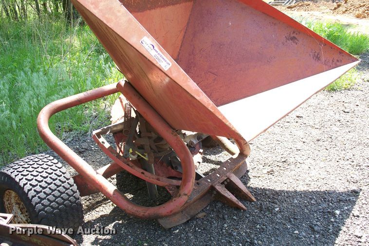 image for item GQ9607 Spreader