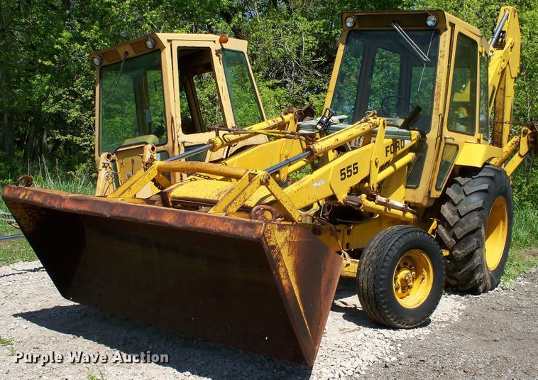 image for item GQ9609 1980 Ford 555  backhoe