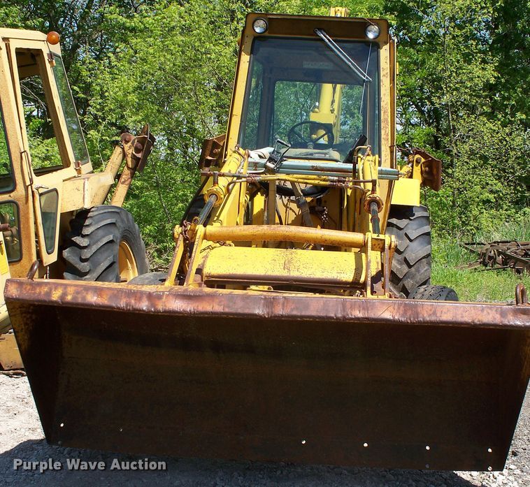 image for item GQ9609 1980 Ford 555  backhoe