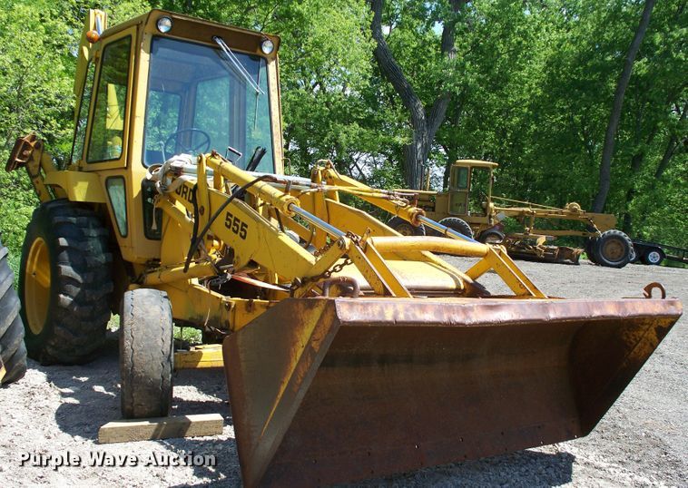 image for item GQ9609 1980 Ford 555  backhoe