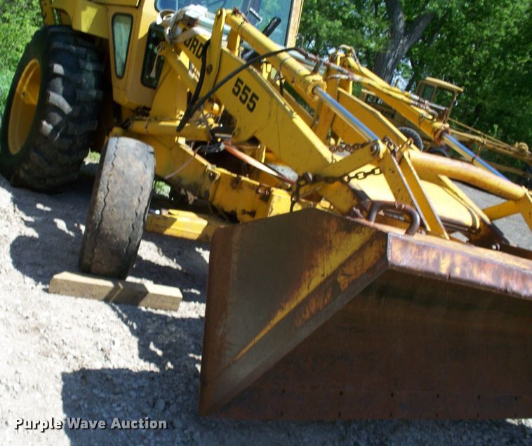 image for item GQ9609 1980 Ford 555  backhoe