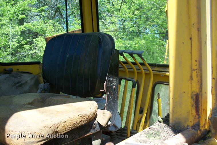 image for item GQ9609 1980 Ford 555  backhoe