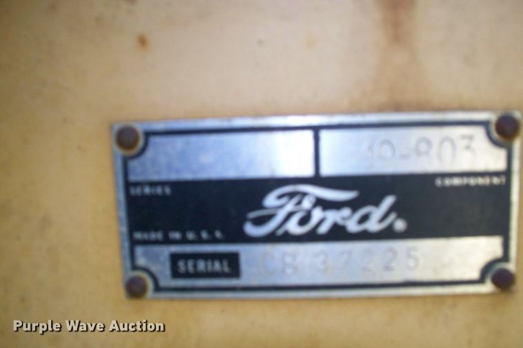 image for item GQ9609 1980 Ford 555  backhoe