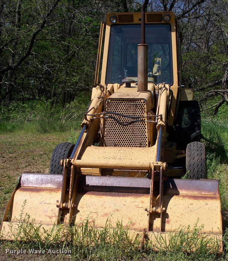 image for item GQ9610 Ford 555  backhoe