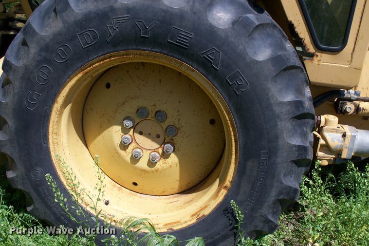 image for item GQ9610 Ford 555  backhoe