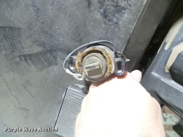 image for item GR9435 (2) 2003 Mercury EFI outboard boat engines