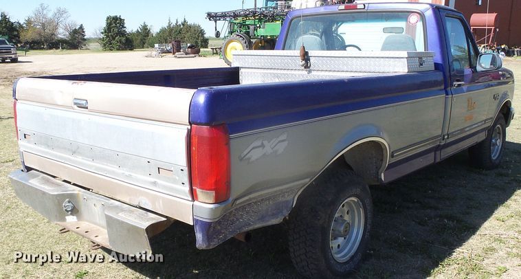 image for item GR9436 1995 Ford F150  pickup truck