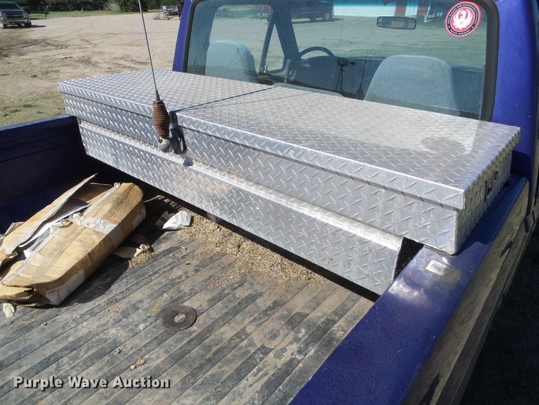 image for item GR9436 1995 Ford F150  pickup truck