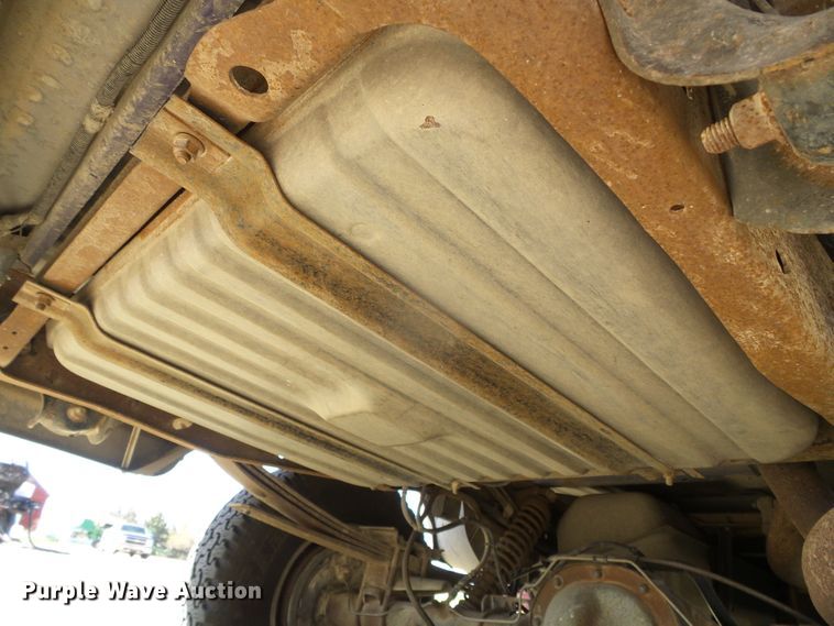 image for item GR9436 1995 Ford F150  pickup truck