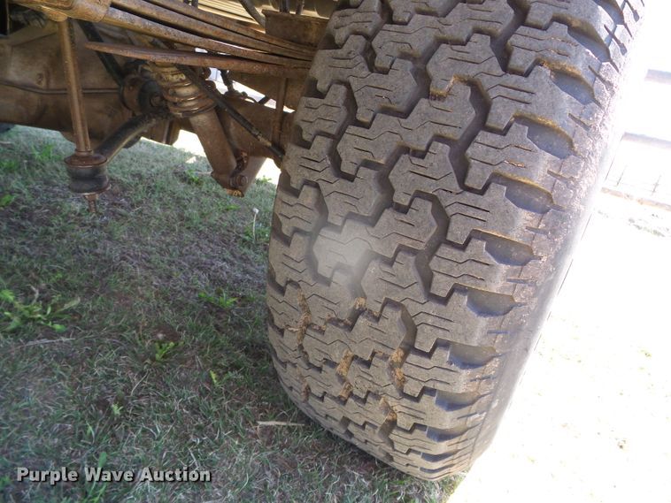 image for item GR9436 1995 Ford F150  pickup truck