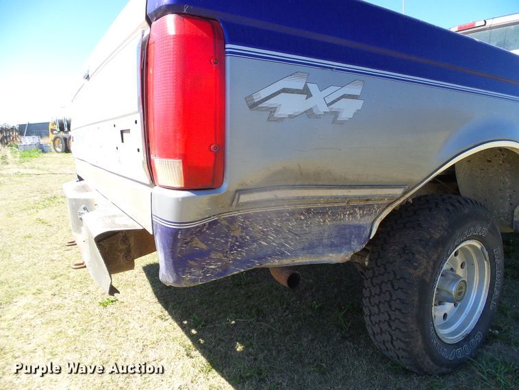 image for item GR9436 1995 Ford F150  pickup truck