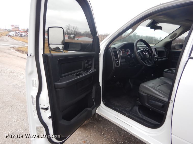 image for item GT9517 2013 Dodge Ram 2500HD  Crew Cab pickup truck