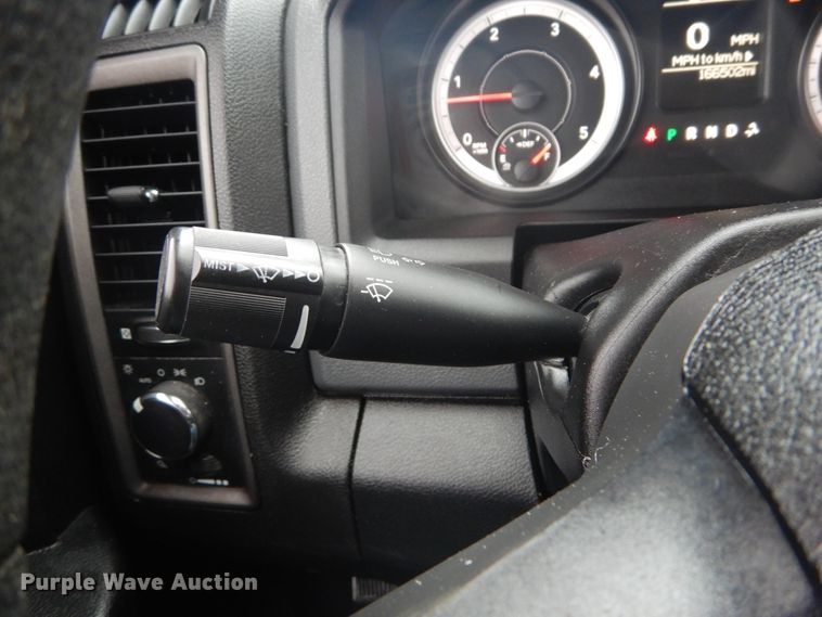 image for item GT9517 2013 Dodge Ram 2500HD  Crew Cab pickup truck