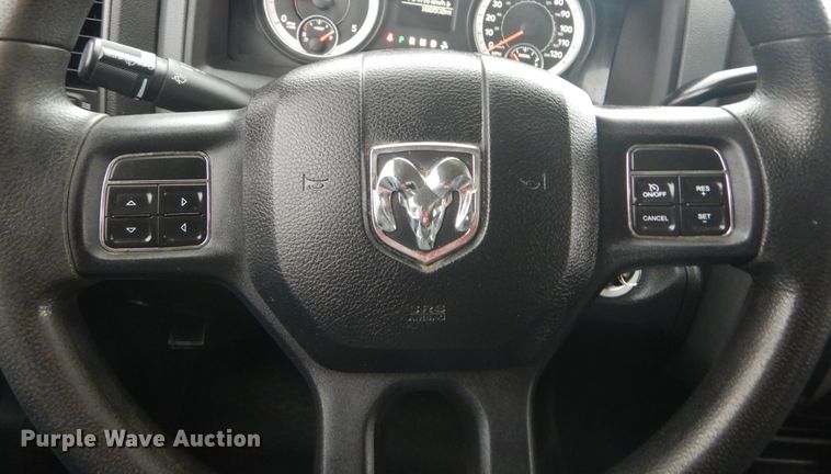 image for item GT9517 2013 Dodge Ram 2500HD  Crew Cab pickup truck