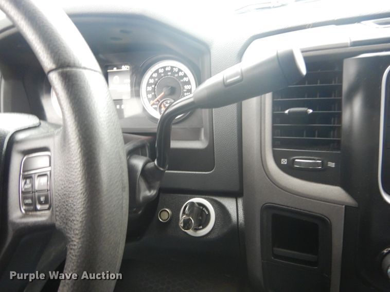 image for item GT9517 2013 Dodge Ram 2500HD  Crew Cab pickup truck