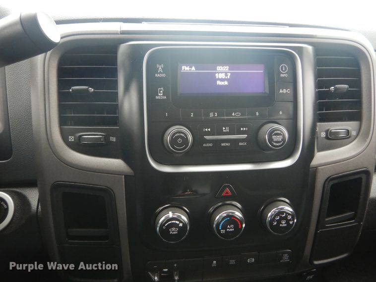 image for item GT9517 2013 Dodge Ram 2500HD  Crew Cab pickup truck