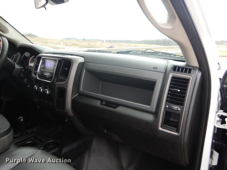 image for item GT9517 2013 Dodge Ram 2500HD  Crew Cab pickup truck