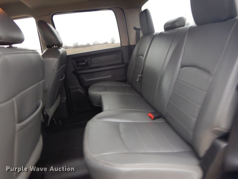 image for item GT9517 2013 Dodge Ram 2500HD  Crew Cab pickup truck