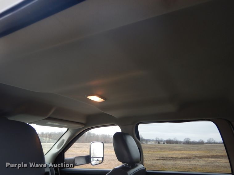 image for item GT9517 2013 Dodge Ram 2500HD  Crew Cab pickup truck