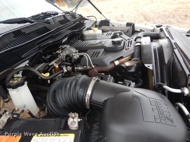 image for item GT9517 2013 Dodge Ram 2500HD  Crew Cab pickup truck