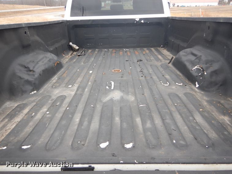 image for item GT9517 2013 Dodge Ram 2500HD  Crew Cab pickup truck