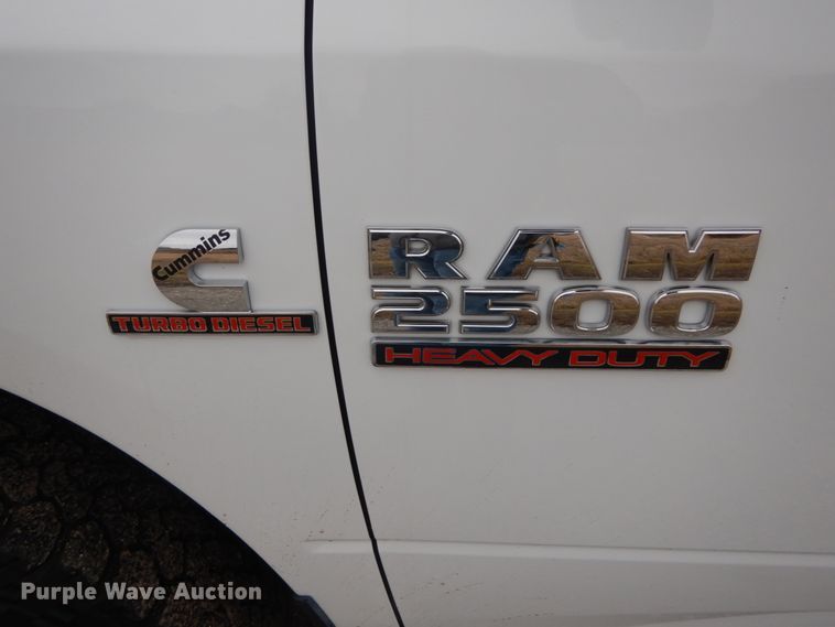 image for item GT9517 2013 Dodge Ram 2500HD  Crew Cab pickup truck