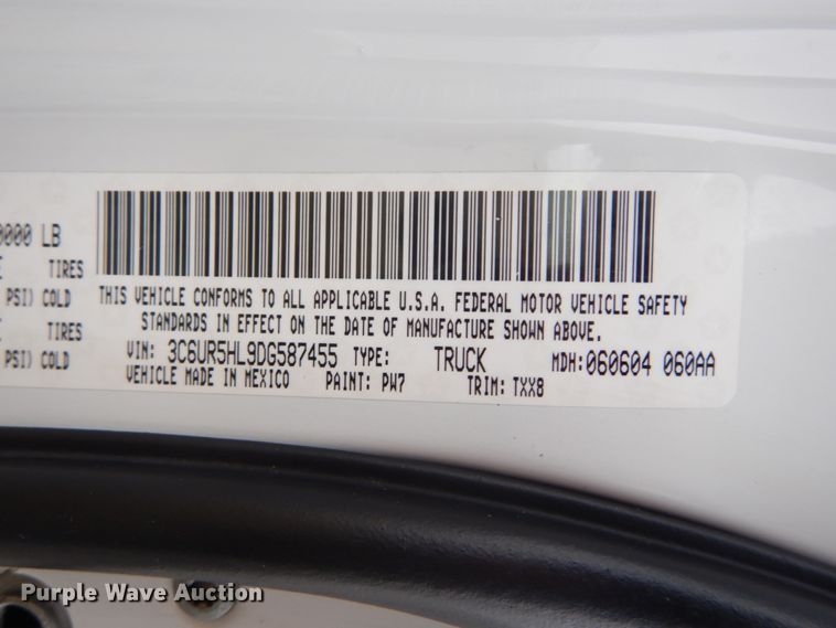 image for item GT9517 2013 Dodge Ram 2500HD  Crew Cab pickup truck