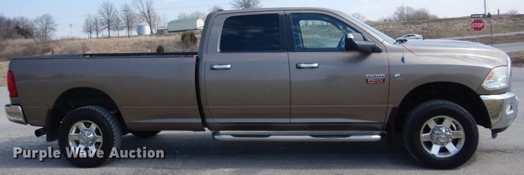 image for item GT9666 2010 Dodge Ram 2500HD  Crew Cab pickup truck