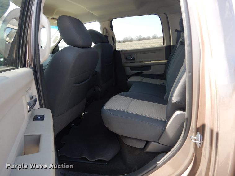 image for item GT9666 2010 Dodge Ram 2500HD  Crew Cab pickup truck