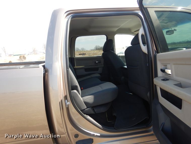 image for item GT9666 2010 Dodge Ram 2500HD  Crew Cab pickup truck